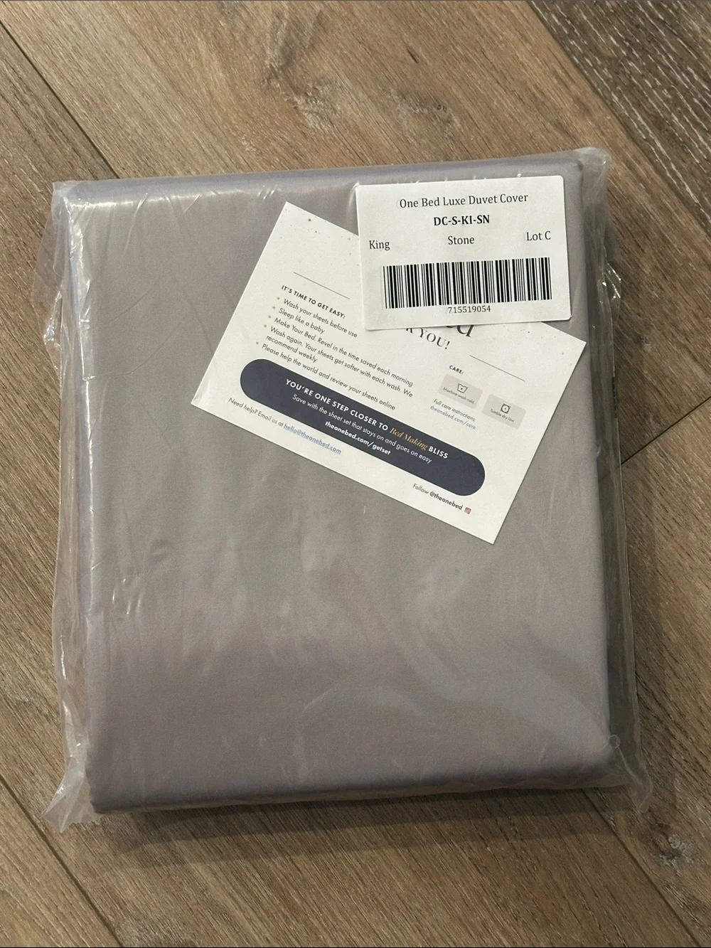 NWT King Size Duvet Cover by One Bed, Grey Sateen